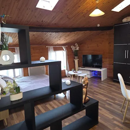 Le Apartment *